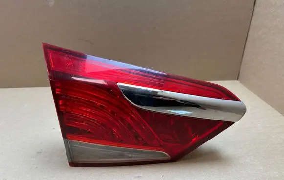 Hyundai i40 Tailgate rear/tail lights 924033Z001