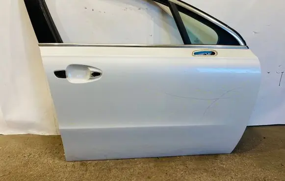 Peugeot 508 Front door 