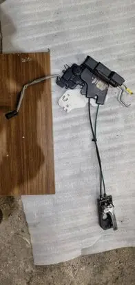KIA Carnival Front door lock