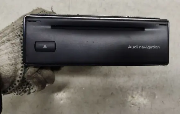 Audi A3 S3 8L Navigation unit CD/DVD player 8618842290