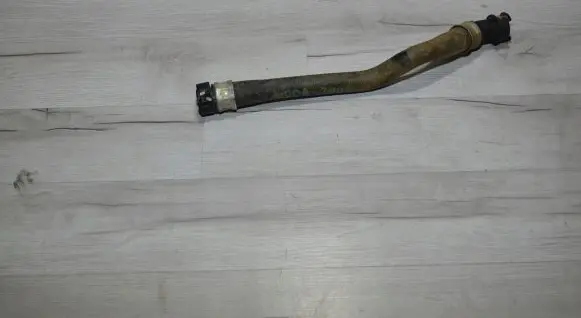 Peugeot 2008 I Engine coolant pipe/hose