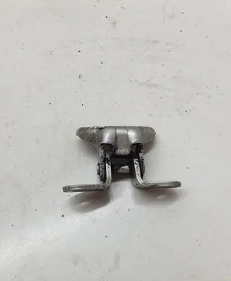 Toyota Avensis T270 Front door lower hinge 