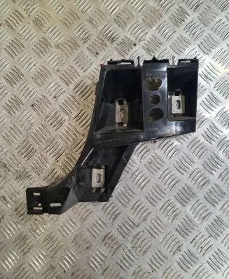 Mercedes-Benz GLE (W166 - C292) Front bumper mounting bracket A1668805803