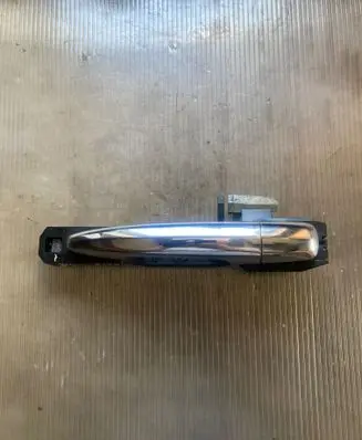 Subaru B9 Tribeca Front door exterior handle