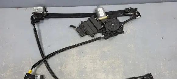 Volkswagen Sharan Front door window regulator with motor 7M3959802