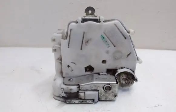 Honda FR-V Front door lock