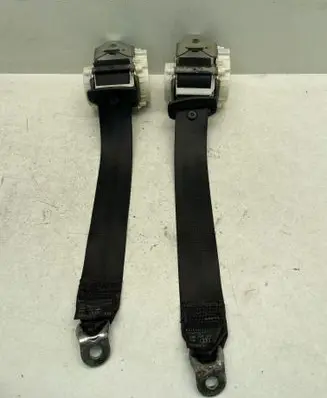 Audi A3 S3 8P Rear seatbelt 33054502 8R0857805