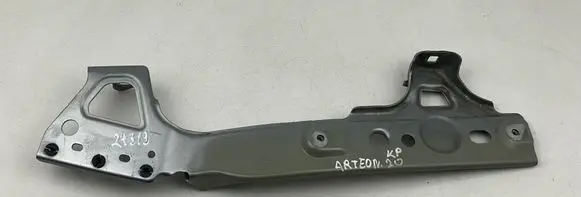 Volkswagen Arteon Fender mounting bracket 3G8821141L