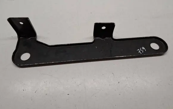 Maserati Ghibli Intercooler pipe mounting bracket B430