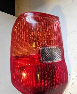 Toyota RAV 4 (XA20) Rear/tail lights 42-26