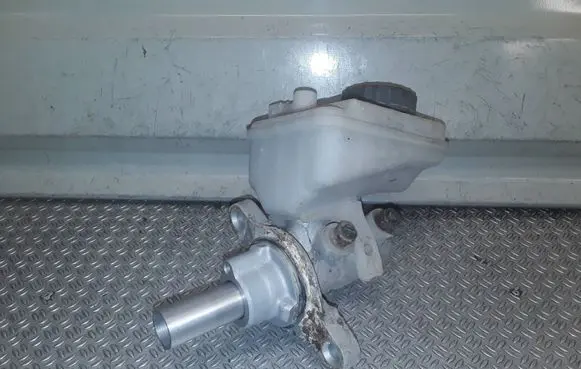 Toyota Aygo AB10 Master brake cylinder 020425444