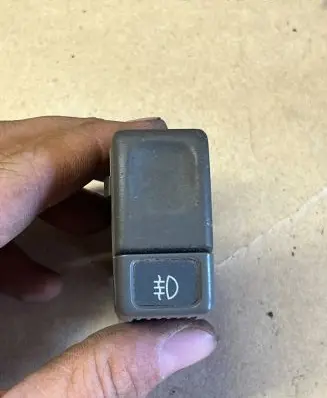 Volvo V70 Fog light switch 9148994 98W51V 4870