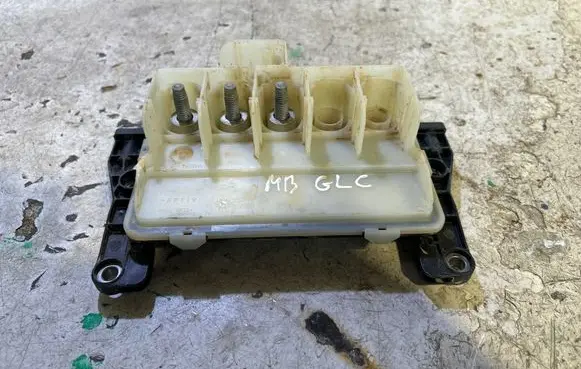 Mercedes-Benz GLC C254 Fuse module A2065406817 35239274 ZGS00404
