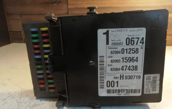 Renault Espace - Grand espace IV Fuse module 010704 224446 518837109