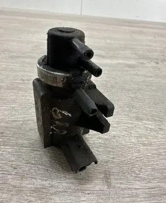 Peugeot Partner Vacuum valve 
