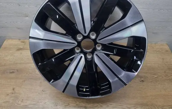 Volvo XC40 R19 alloy rim 32143628