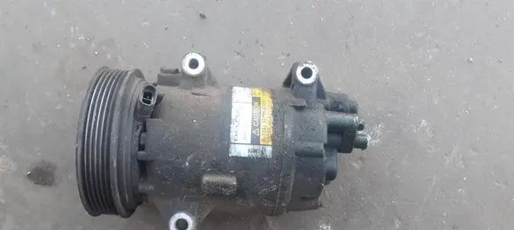 Renault Megane II Air conditioning (A/C) compressor (pump) 82000050141