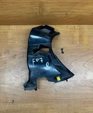 BMW 5 GT F07 Front bumper mounting bracket 7203828 11460915