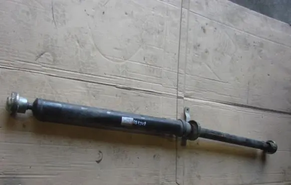 Audi R8 42 Front driveshaft 420521101