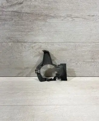 BMW 1 E82 E88 Fog light bracket 8045448 15857711