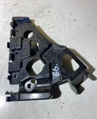 Opel Astra J Front bumper mounting bracket 13368872