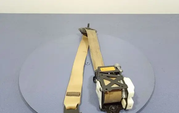 BMW X5M E70 Front seatbelt 7171969