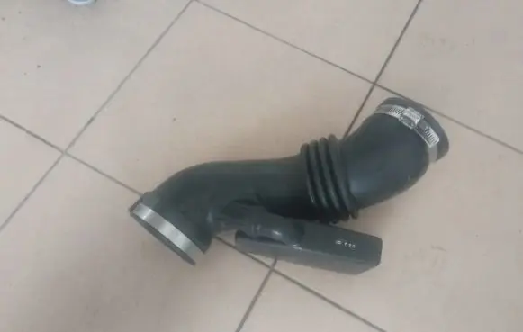 Subaru Legacy Air intake duct part