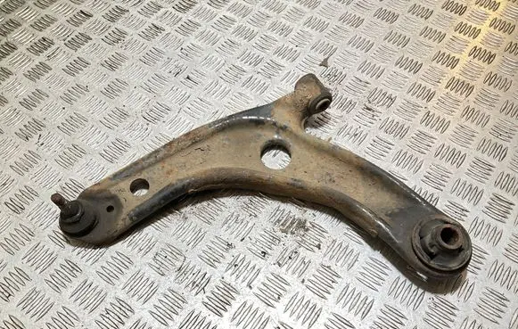 Toyota Yaris Front lower control arm/wishbone