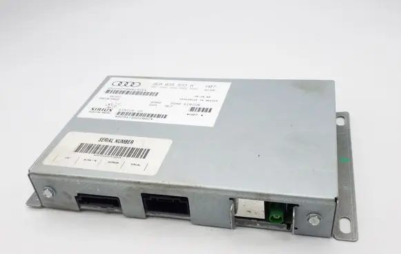 Volkswagen PASSAT CC Head unit multimedia control 8E0035593M 28107969