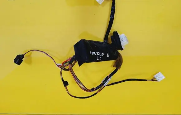 Mazda 6 Front door wiring loom 67210C