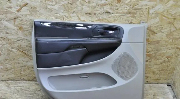 Chrysler Town & Country V Front door card panel trim 1PE63BD1AD