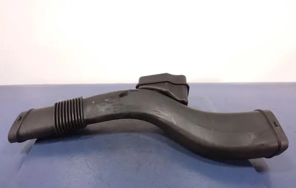 Intake resonator