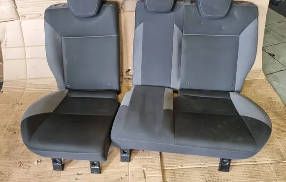 Ford Focus Second row seats 