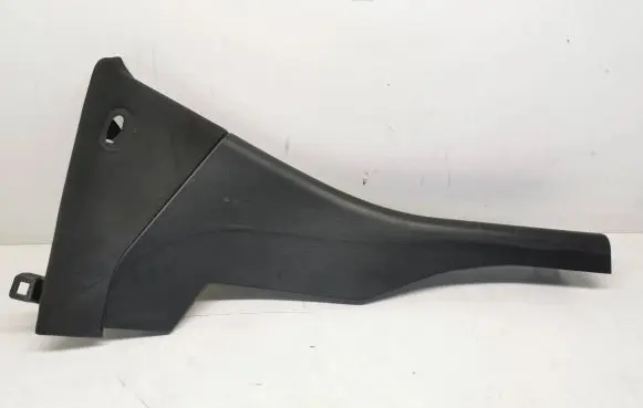 Maserati Ghibli (C) pillar trim 670011412 22295