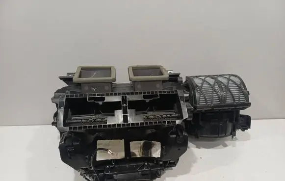 BMW X3 F25 Interior heater climate box assembly housing T1012578T 108875 T1012580C
