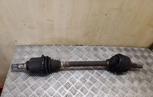 Nissan NV400 Front driveshaft