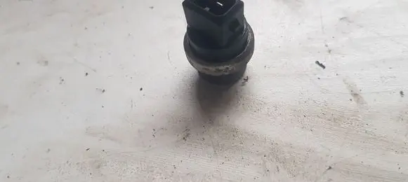Coolant temperature sensor