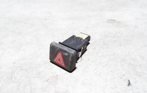 Audi A4 S4 B7 8E 8H Hazard light switch 8E0941509