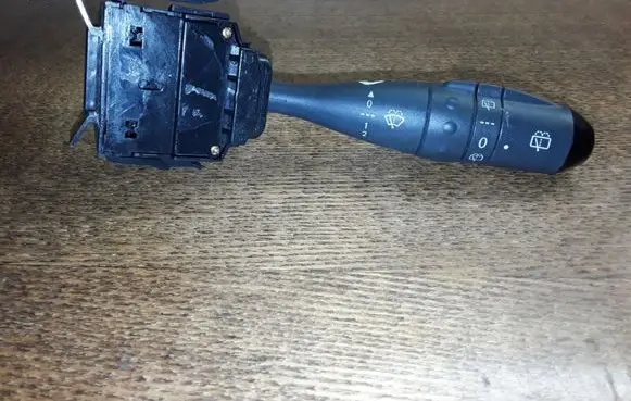 Mitsubishi Outlander Wiper control stalk 17D714