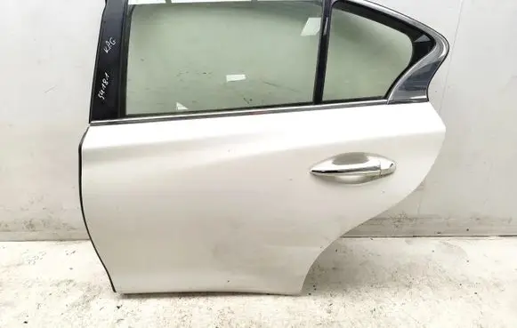 Infiniti Q50 Rear door