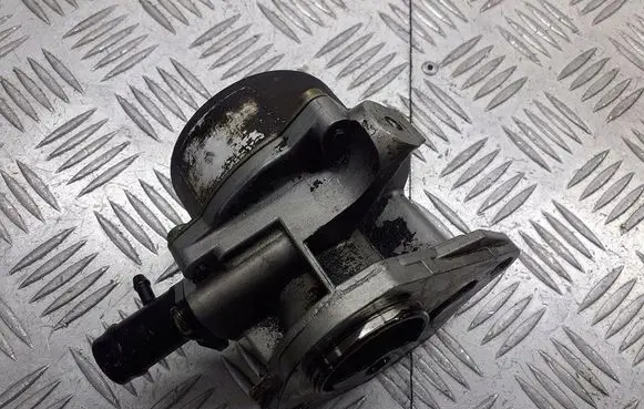 Renault Scenic II - Grand scenic II Vacuum pump