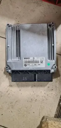BMW 5 E60 E61 Engine control unit/module 7798184 1039S16698