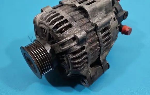 Hyundai Tucson JM Generator/alternator 3730027030 IMPRK1551715