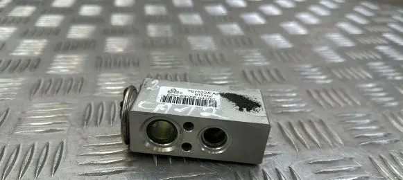 Renault Megane IV Air conditioning (A/C) expansion valve T67622AA