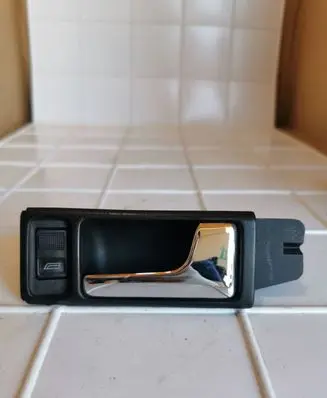 Audi A6 S6 C4 4A Front door interior handle 4A0837020