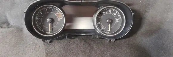 Speedometer (instrument cluster)