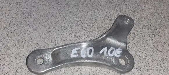BMW 5 E60 E61 Sway bar bush bracket, front 6758527