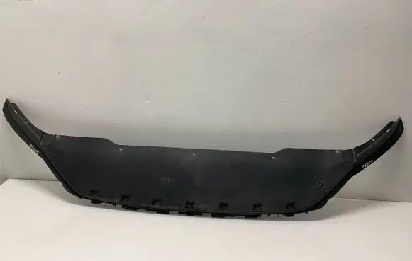 Front bumper lip