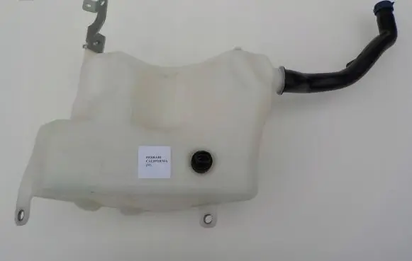 Ferrari California F149 Windshield washer fluid reservoir/tank