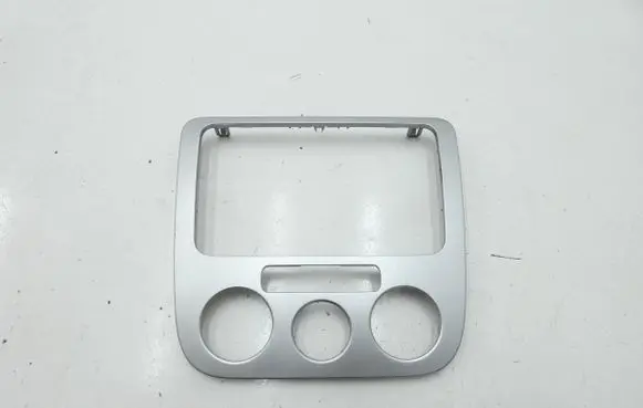 Volkswagen Eos Radio/GPS head unit trim 1Q0858069C